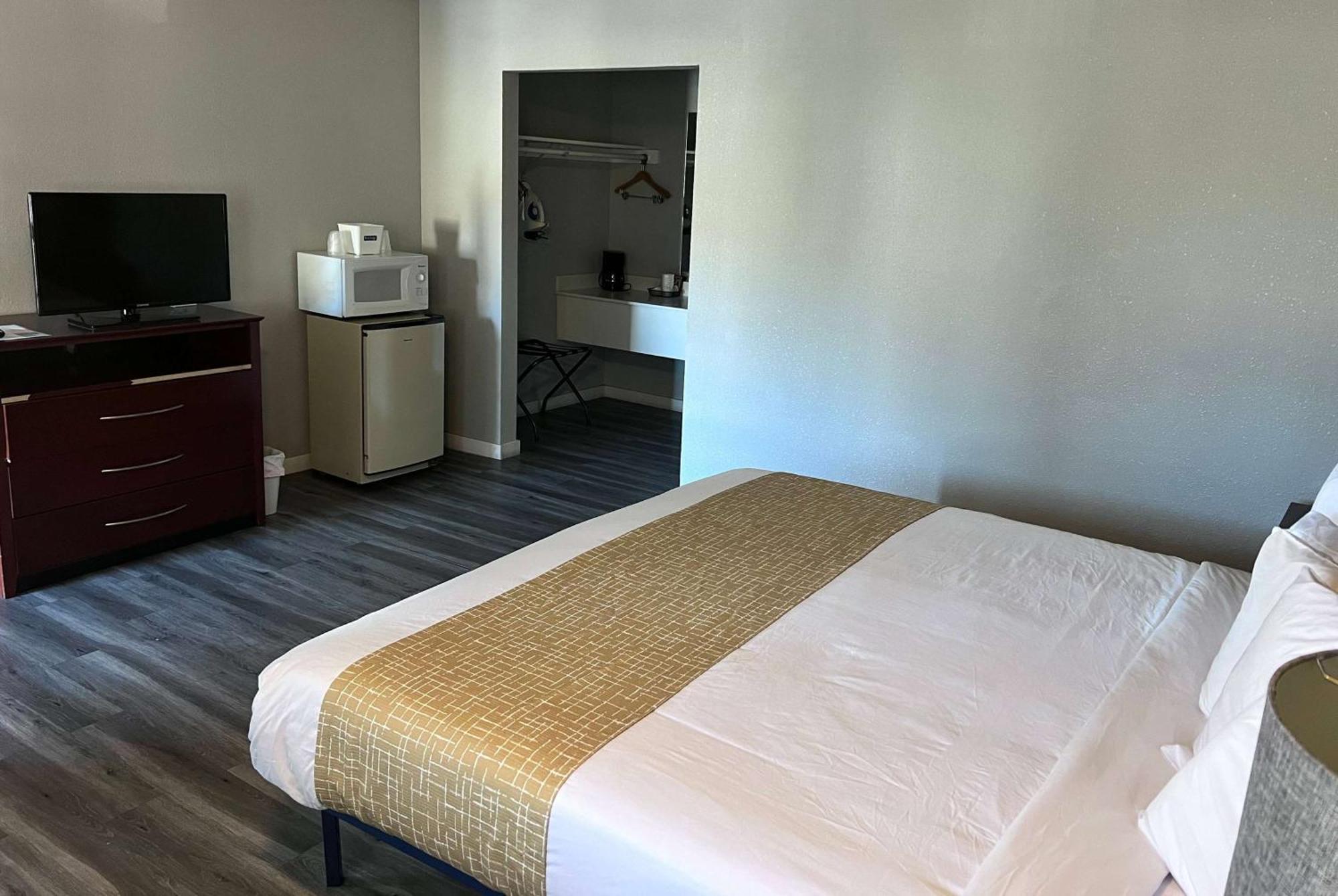 Travelodge By Wyndham Redding Ca Buitenkant foto