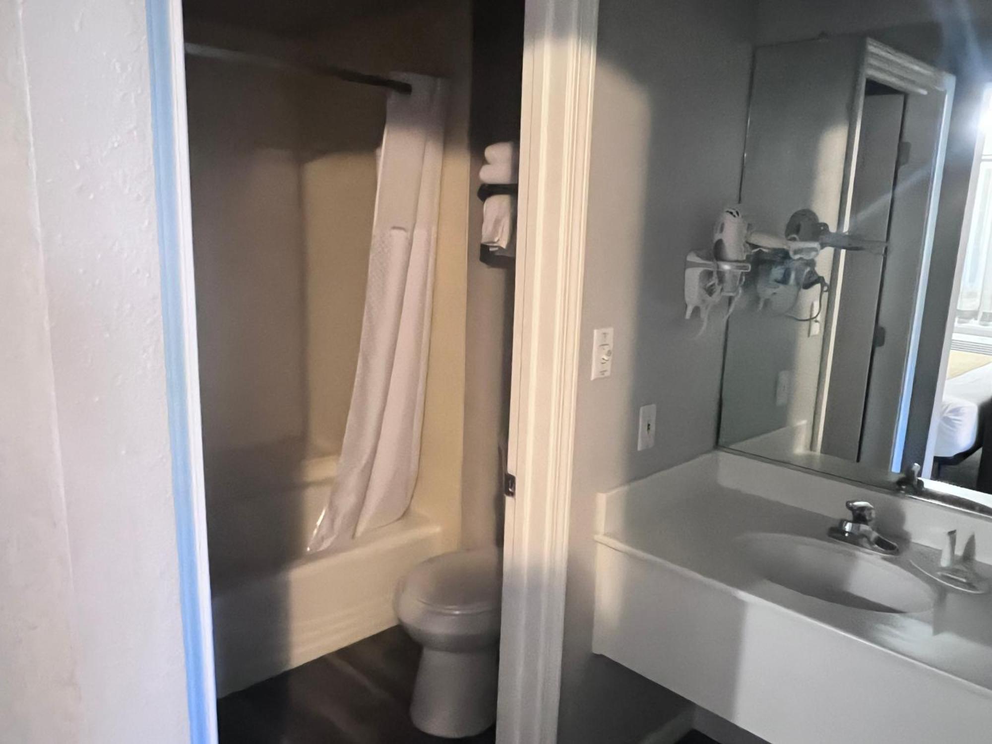Travelodge By Wyndham Redding Ca Buitenkant foto