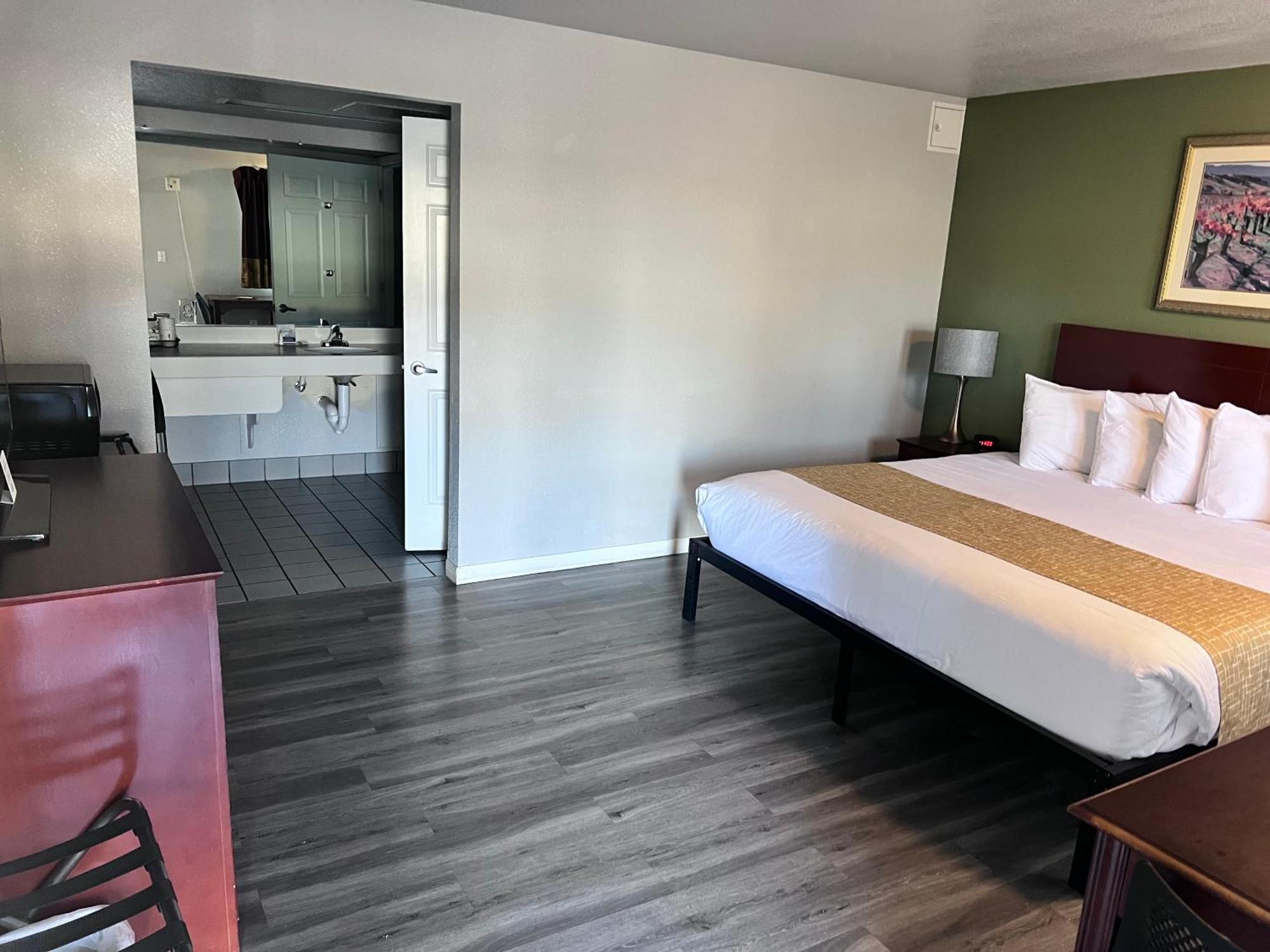 Travelodge By Wyndham Redding Ca Buitenkant foto