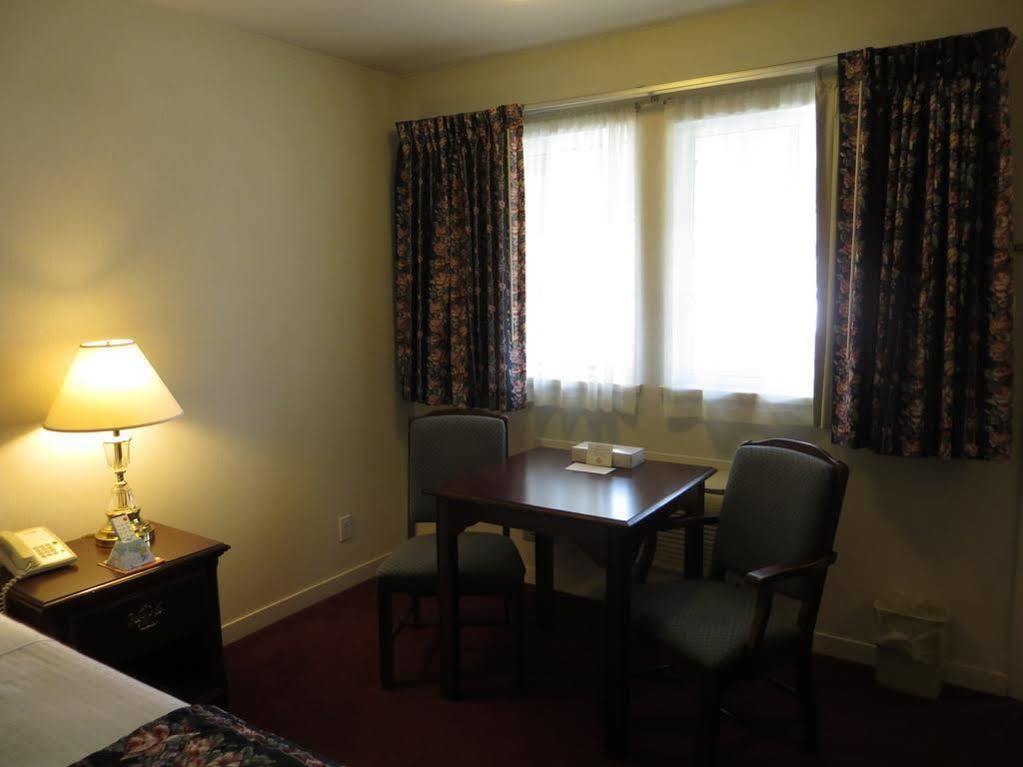 Travelodge By Wyndham Redding Ca Buitenkant foto
